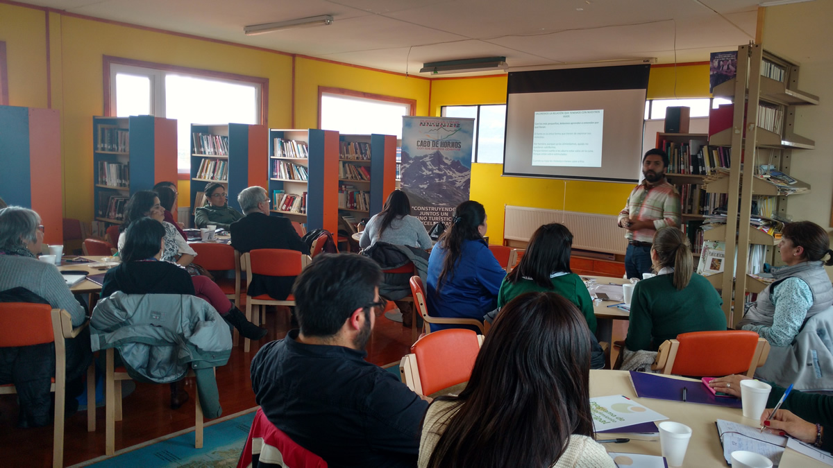 RED LOCAL DE PROGRAMA CHILE CRECE CONTIGO DE PUERTO WILLIAMS TUVO NUEVA CAPACITACIÓN